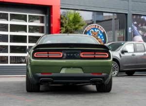Grün dodge challenger hellcat jailbreak